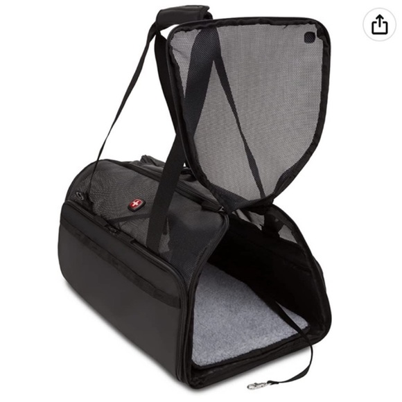 Swissgear 3321 Getaway Premium Travel Pet Carrier in Black (up to 20 pounds) - Picture 8 of 16
